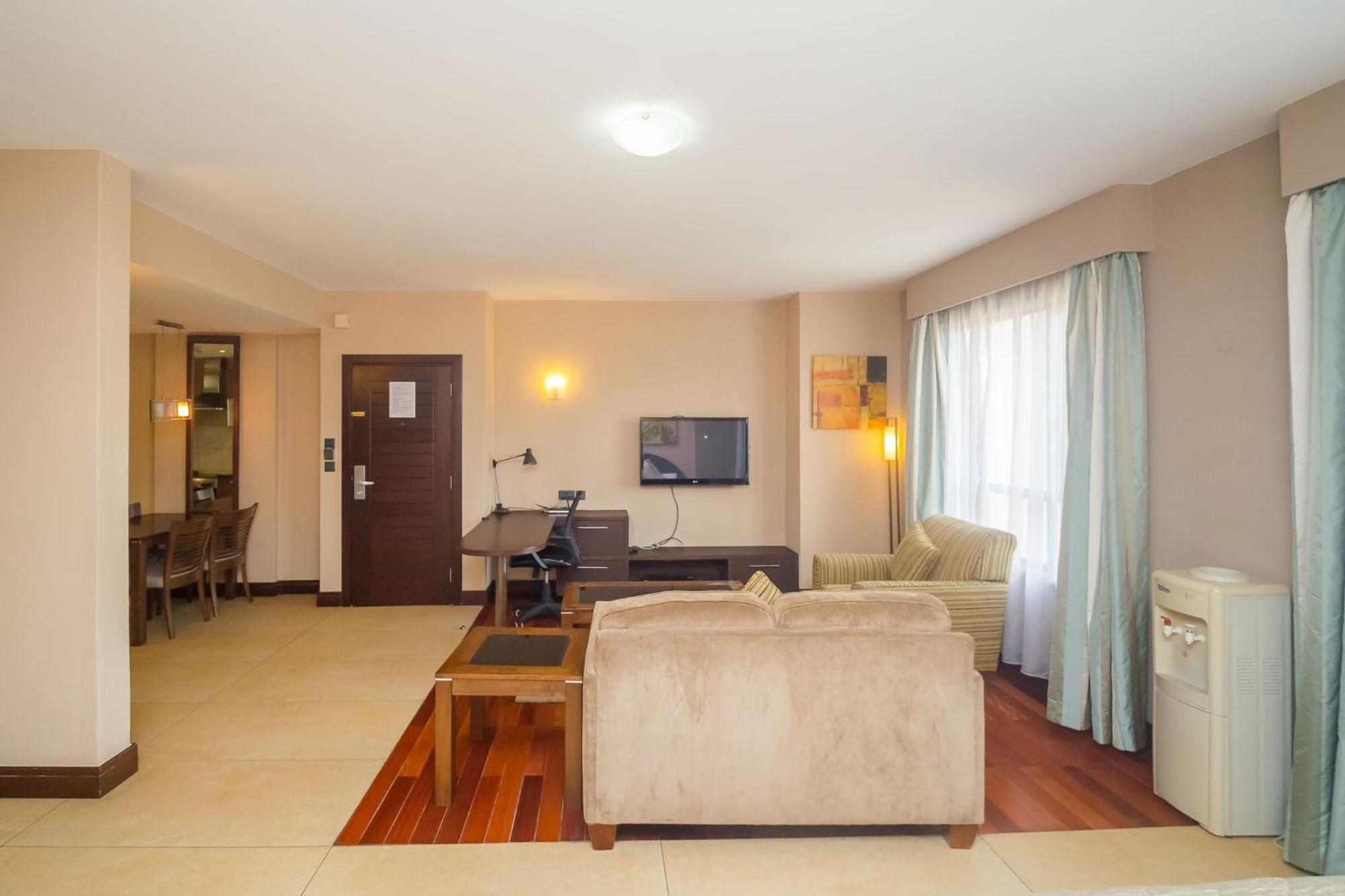 Taarifa Suites By Dunhill Serviced Apartments Nairobi Exteriör bild