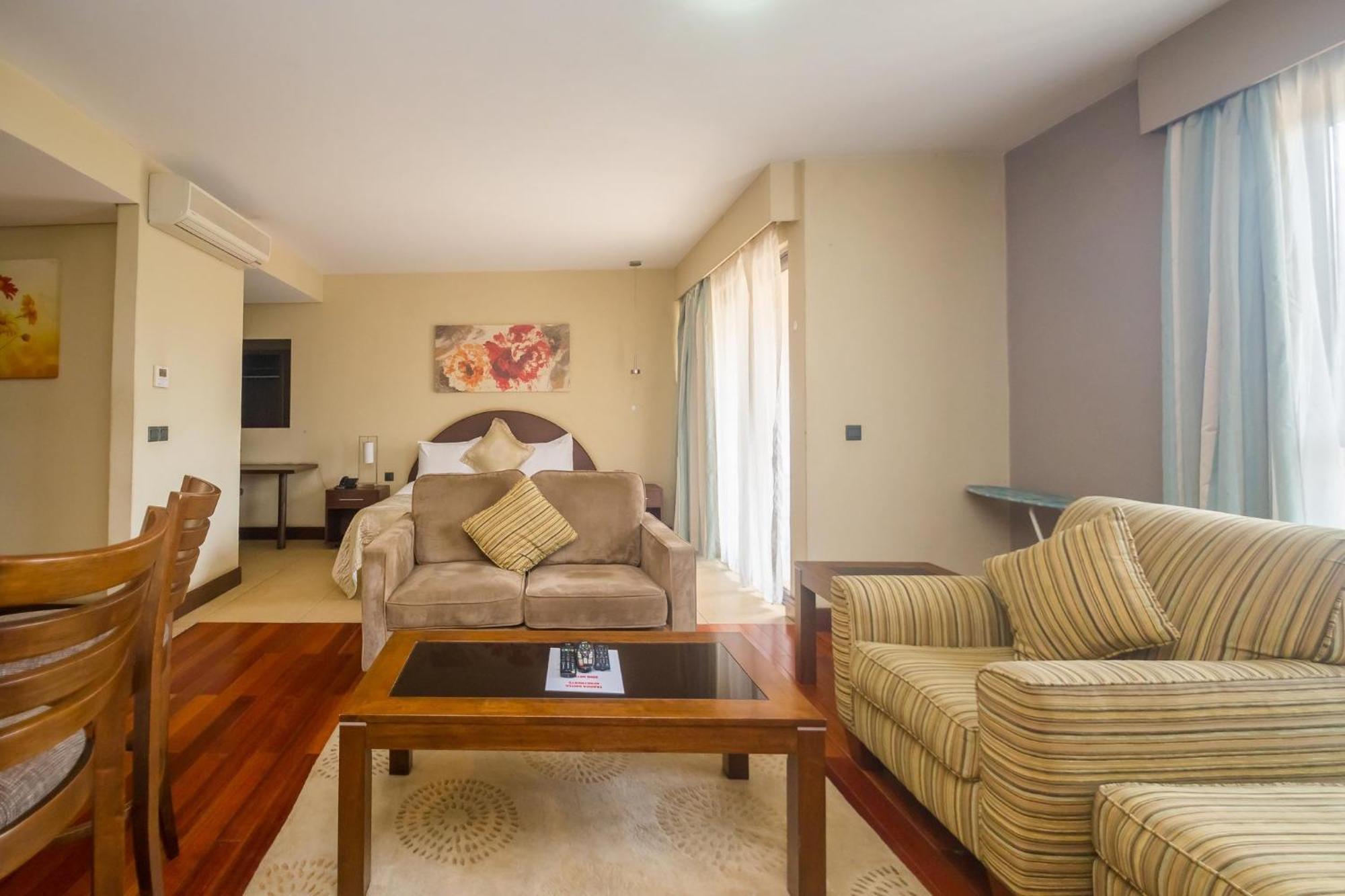 Taarifa Suites By Dunhill Serviced Apartments Nairobi Exteriör bild