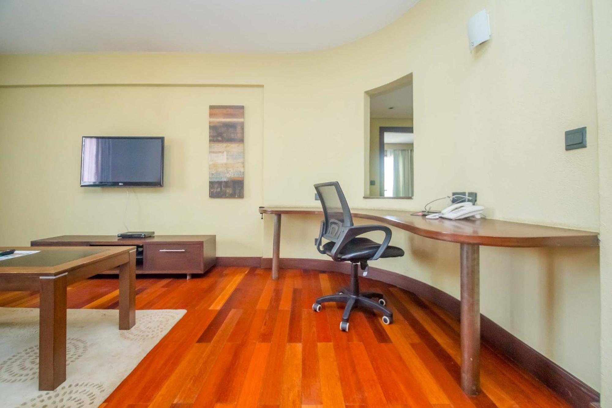 Taarifa Suites By Dunhill Serviced Apartments Nairobi Exteriör bild
