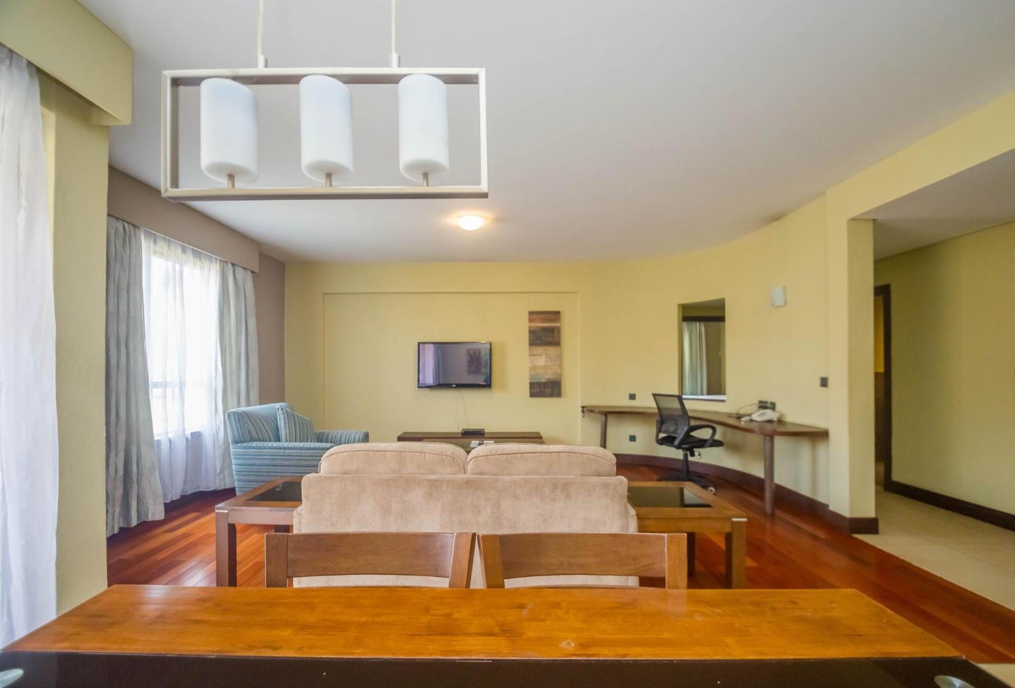 Taarifa Suites By Dunhill Serviced Apartments Nairobi Exteriör bild